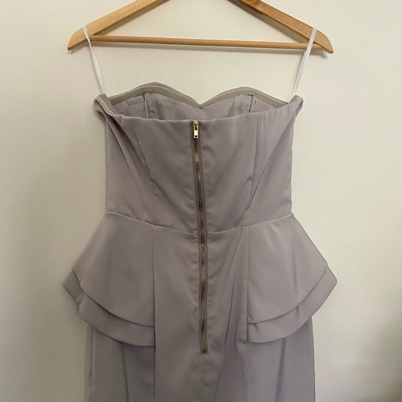 Strapless light grey peplum H&M dress, size 6 - Picture 7 of 7